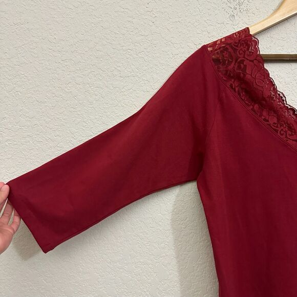 NWT TORRID Dark Red Lace-Trim V-Neck Foxy Tee - Picture 5 of 9